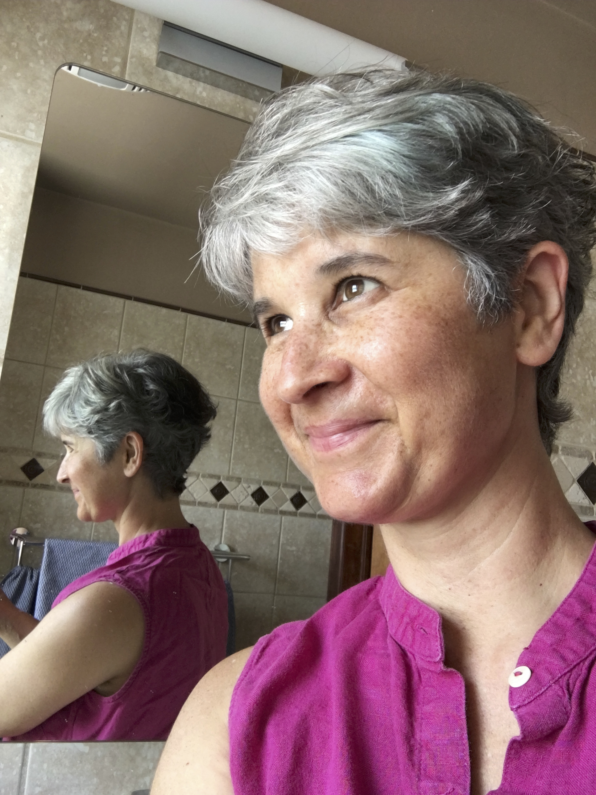 Tanja selfie new haircut